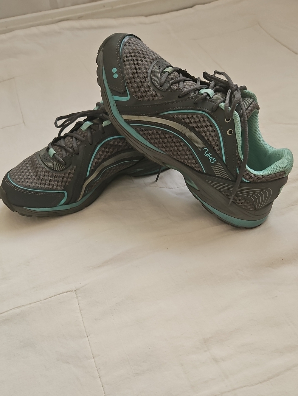Ryka Gray and Teal Women's Athletic Sneakers Shoes 8.5 M